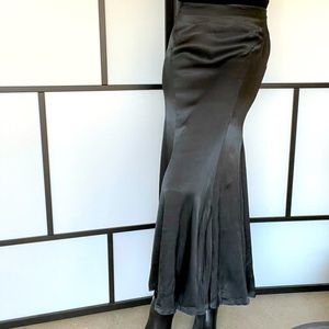 Melanie Lyne mermaid style satin maxi skirt